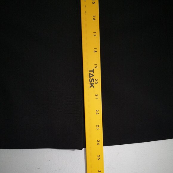 Reitmans Ladies Size 11 Lined Black Blazer with Shoulder Pads - Picture 11 of 11